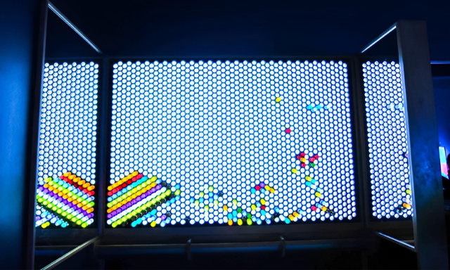 Bigger Impact - pixel panel LEDSINO